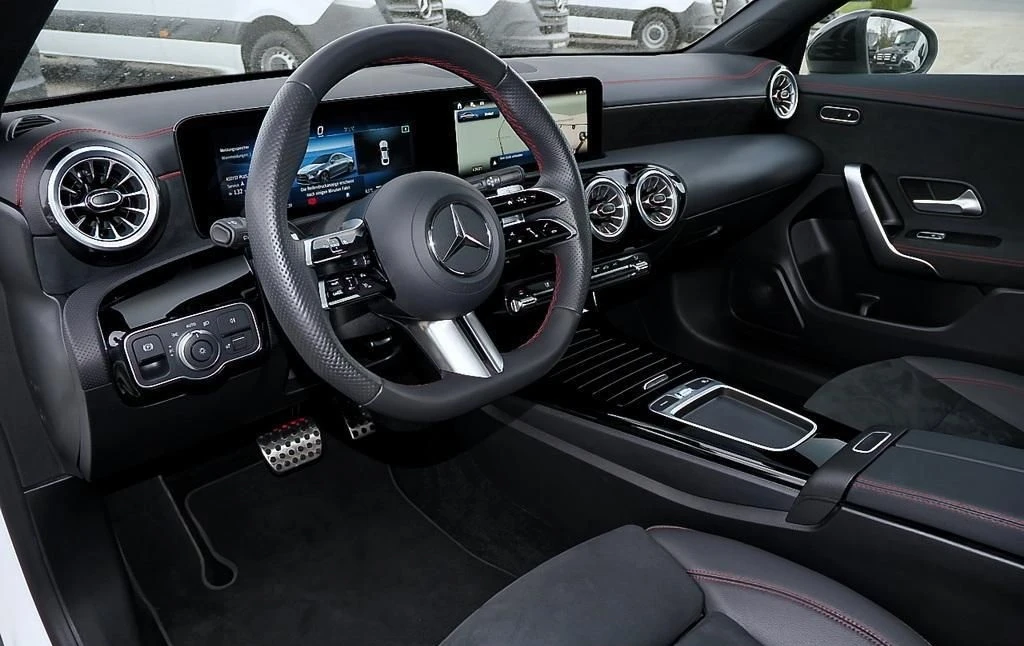 Mercedes-Benz CLA 200 = AMG Line= Night Package Гаранция - изображение 4