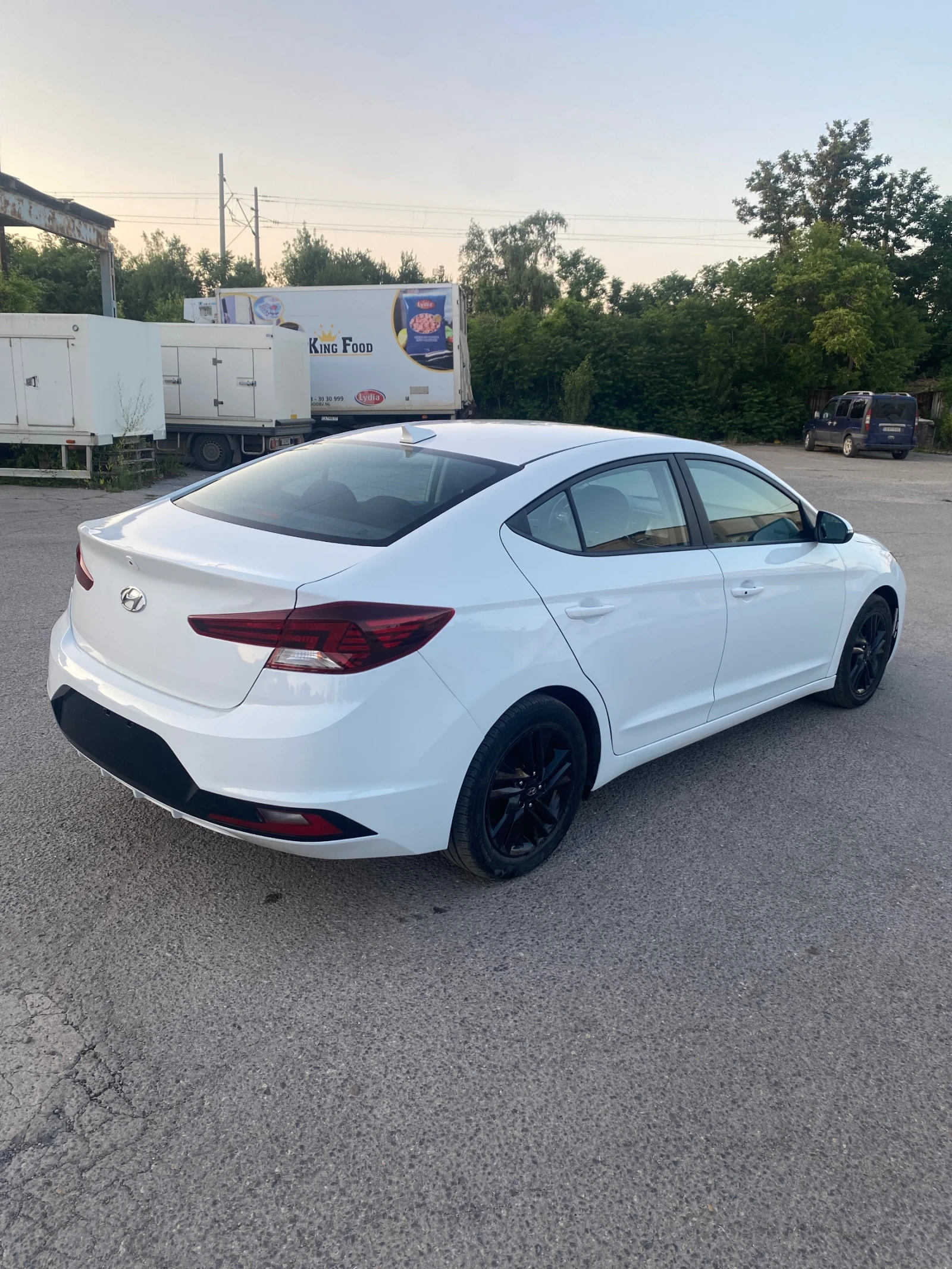 Hyundai Elantra 2.0 DOHC - изображение 6