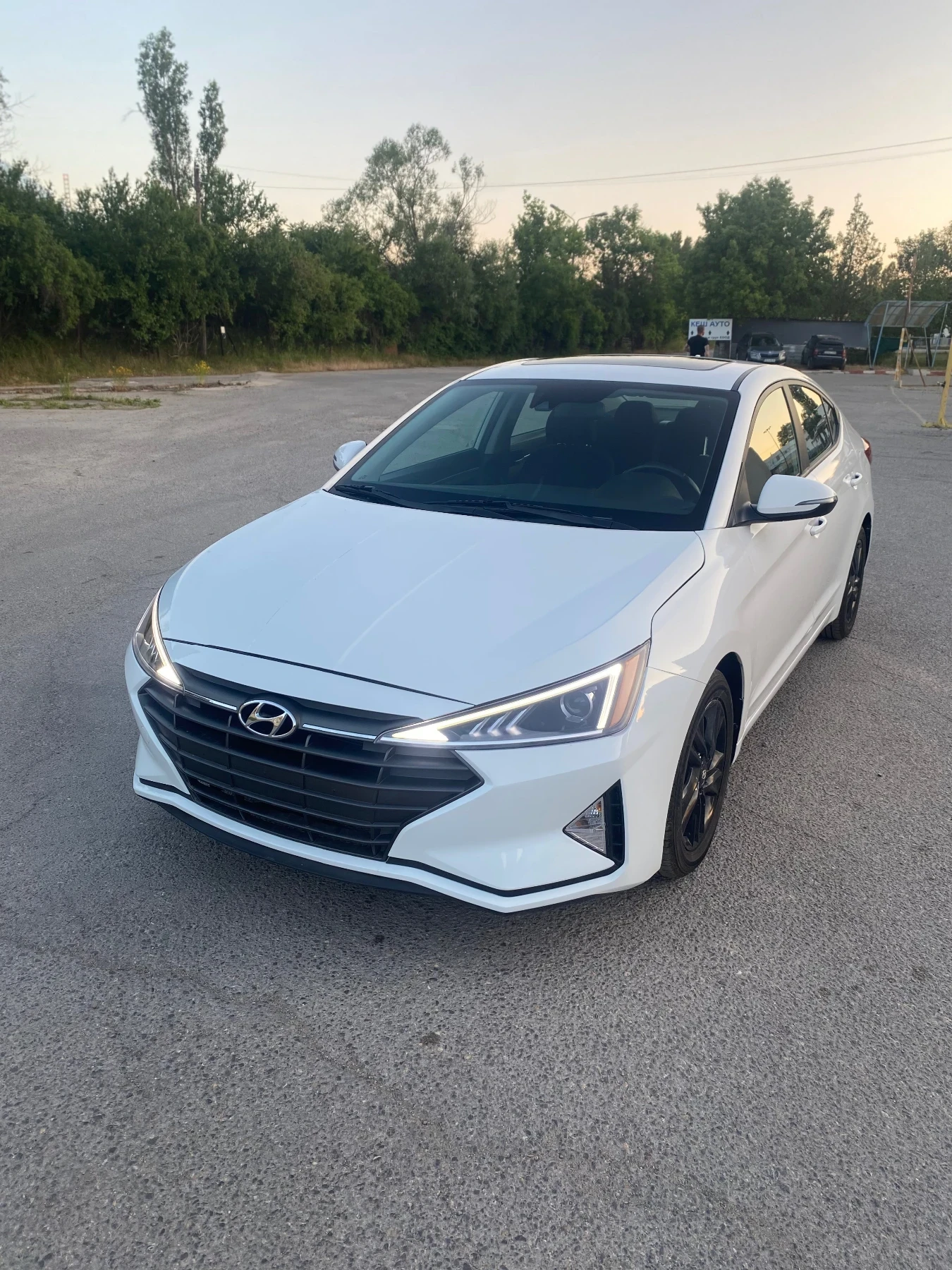 Hyundai Elantra 2.0 DOHC - изображение 2