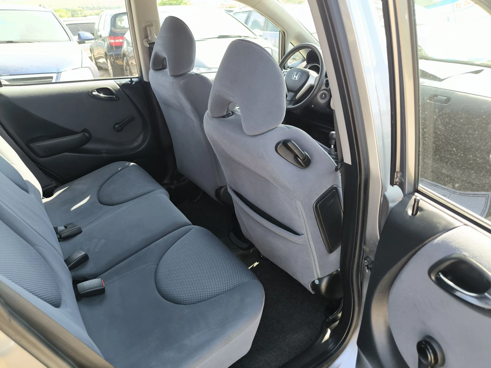 Honda Jazz 1.4i - изображение 10