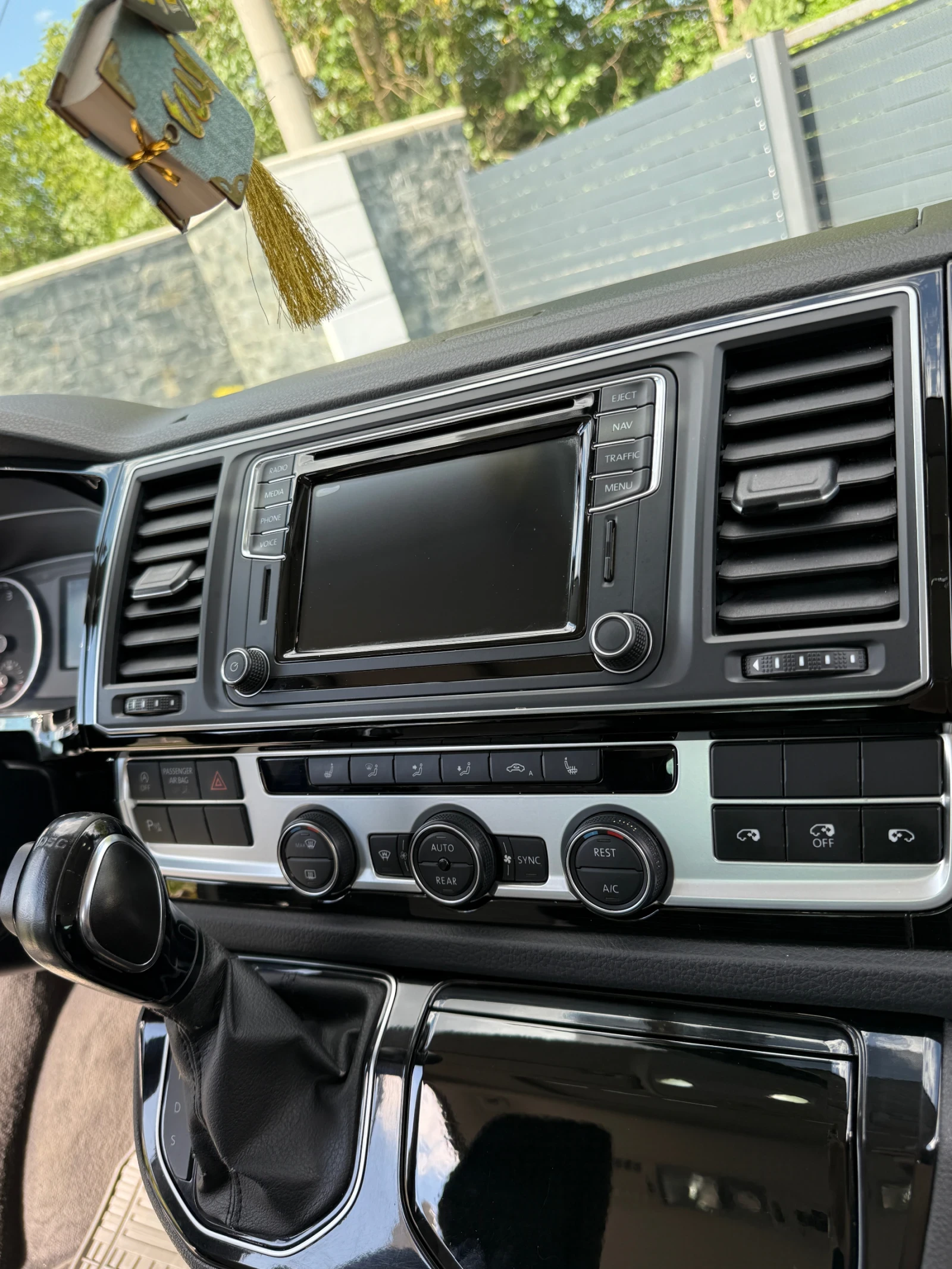 VW Multivan Спешно - изображение 10