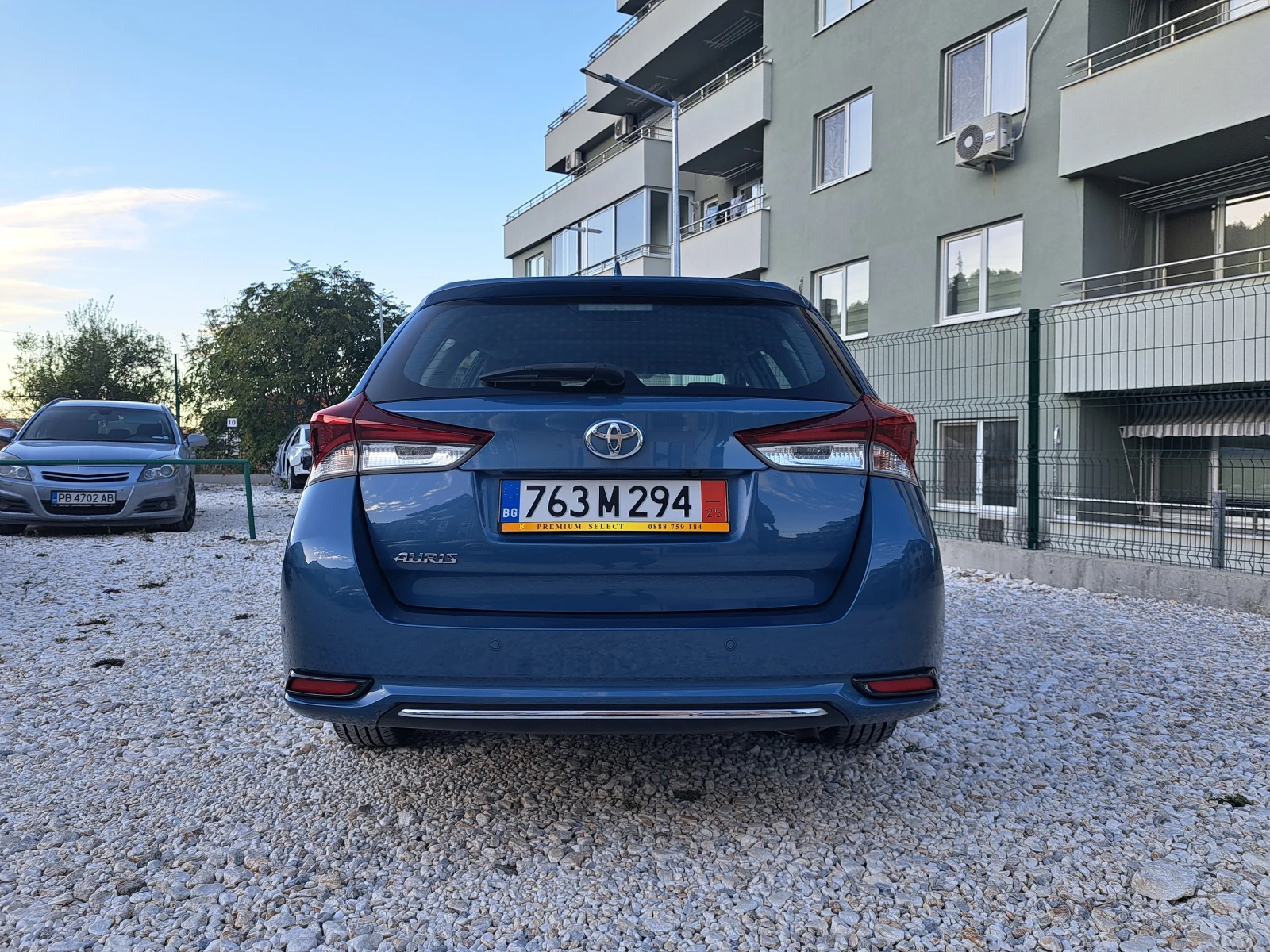 Toyota Auris 1.6 Valvematic Classic Touring - изображение 7