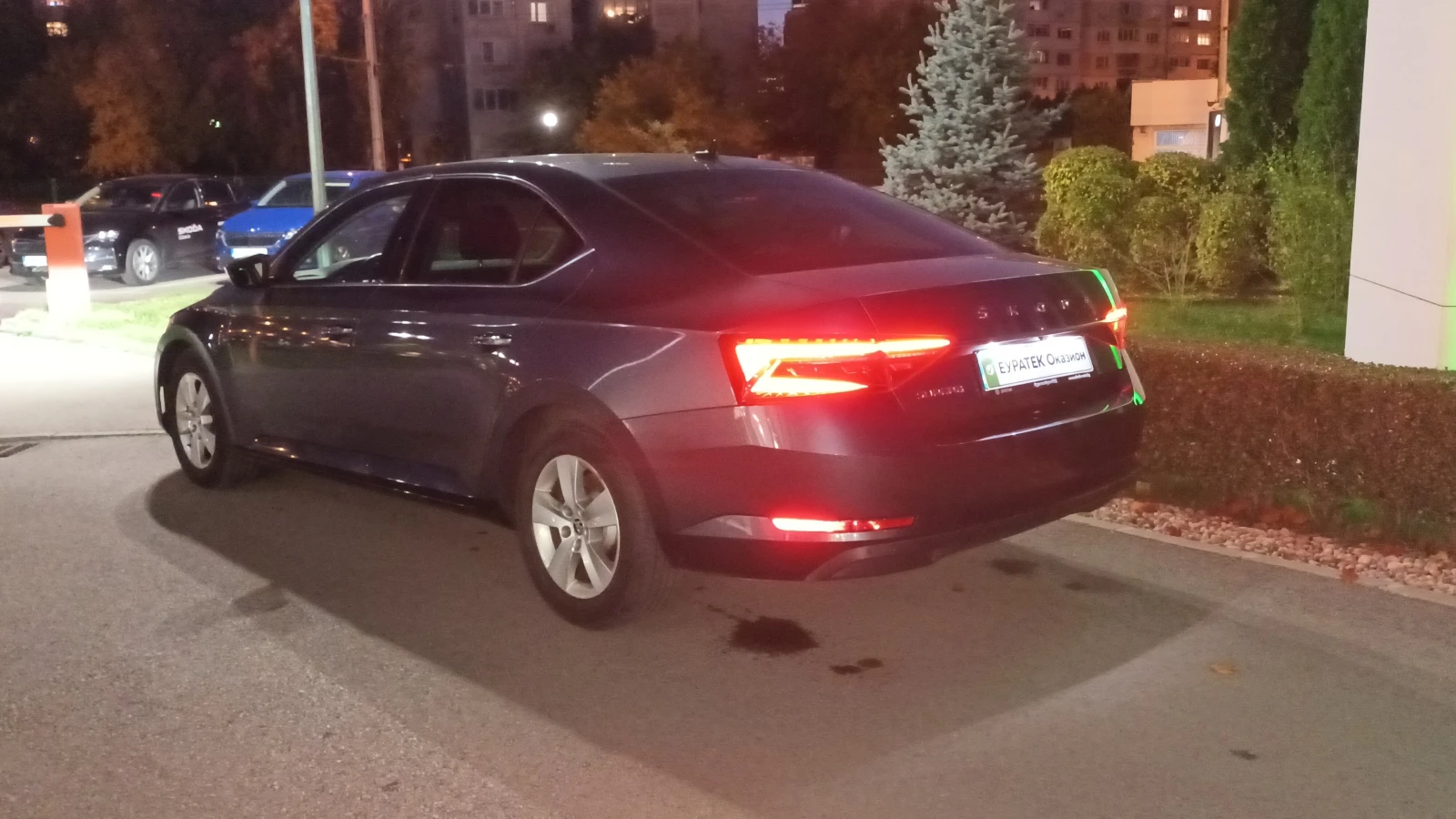 Skoda Superb 2.0 TSI/7DSG | Mobile.bg — изображение 4