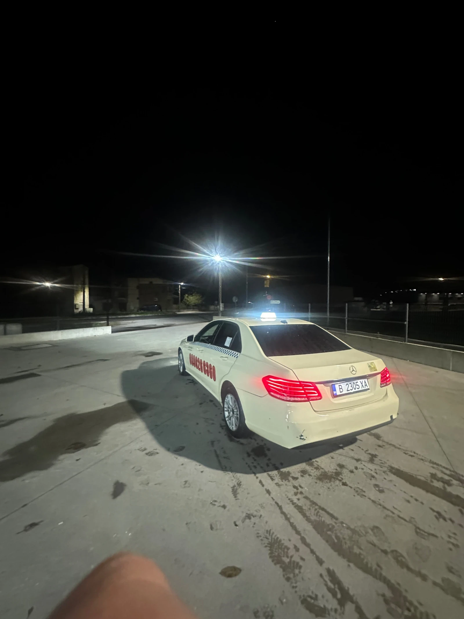 Mercedes-Benz E 200  - изображение 3