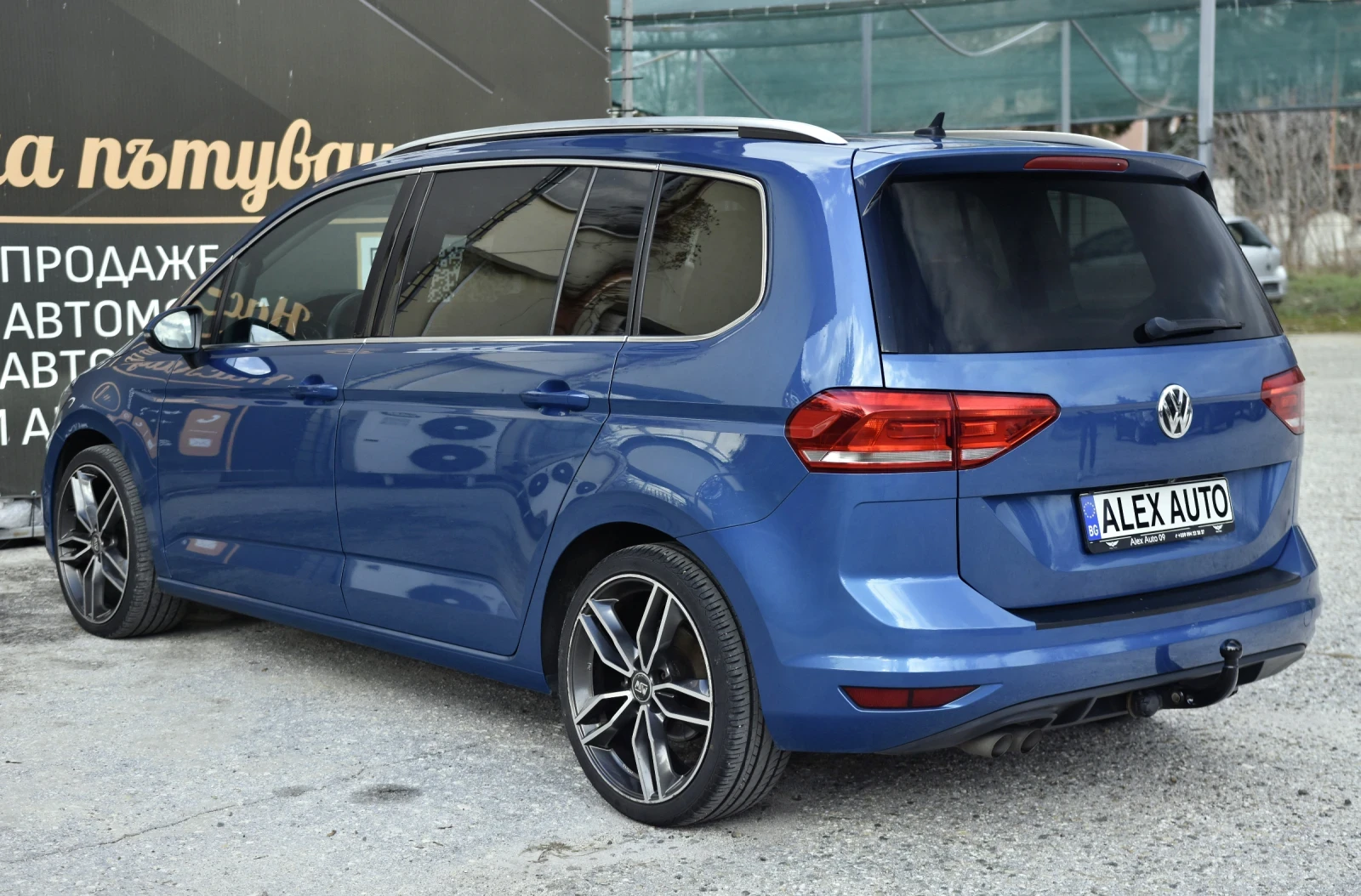 VW Touran  2.0TDI/DSG//6+ 1/ | Mobile.bg   5