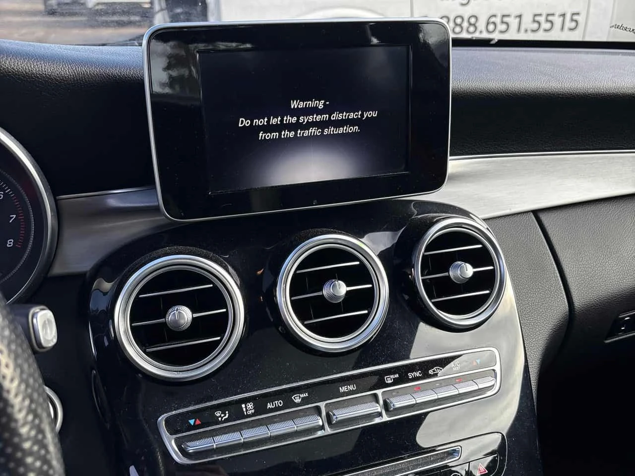 Mercedes-Benz C 300 * CARFAX * ДИСТРОНИК * ПОДГРЕВИ * КАМЕРА * ПАМЕТ - изображение 9