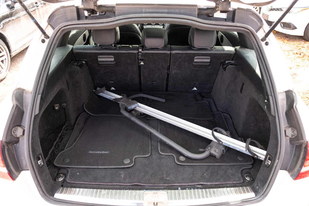 Mercedes-Benz C 300 4MATIC * CARFAX * АвтоКредит* (ЦЕНА ДО БГ), снимка 6 - Автомобили и джипове - 53713925