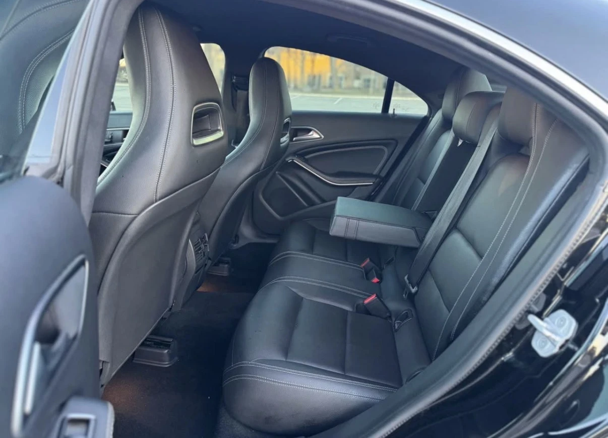 Mercedes-Benz CLA 250 4Matic * Камера * Подгреви * Carplay * Keyless * , снимка 10 - Автомобили и джипове - 53830258