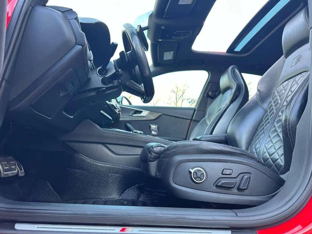 Audi S4 Progressiv * Фиксирана цена до БГ * Без инциденти , снимка 17 - Автомобили и джипове - 54030826