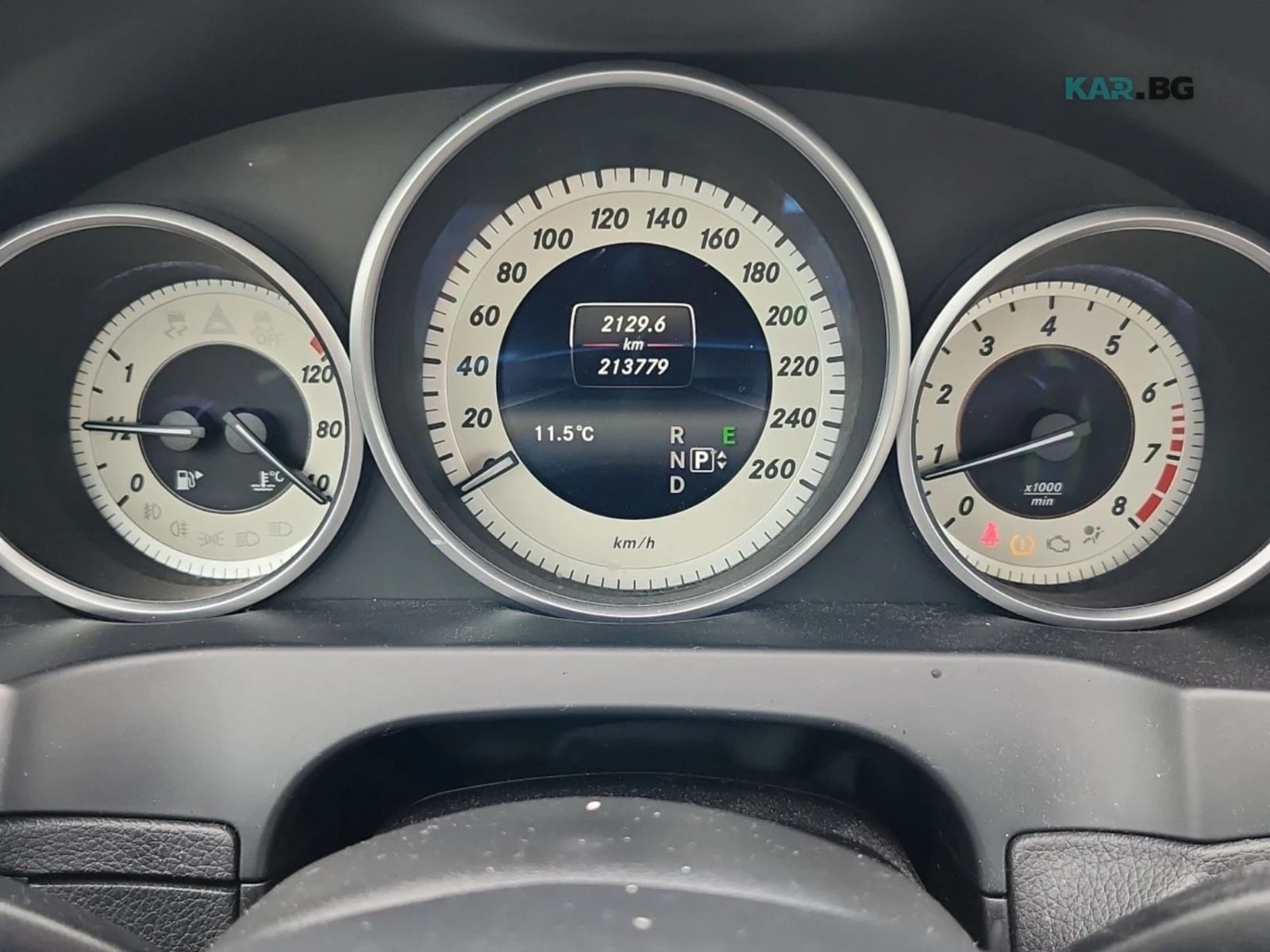 Mercedes-Benz E 400 4matic * AвтоКредит* (ЦЕНА ДО БГ), снимка 12 - Автомобили и джипове - 54765543