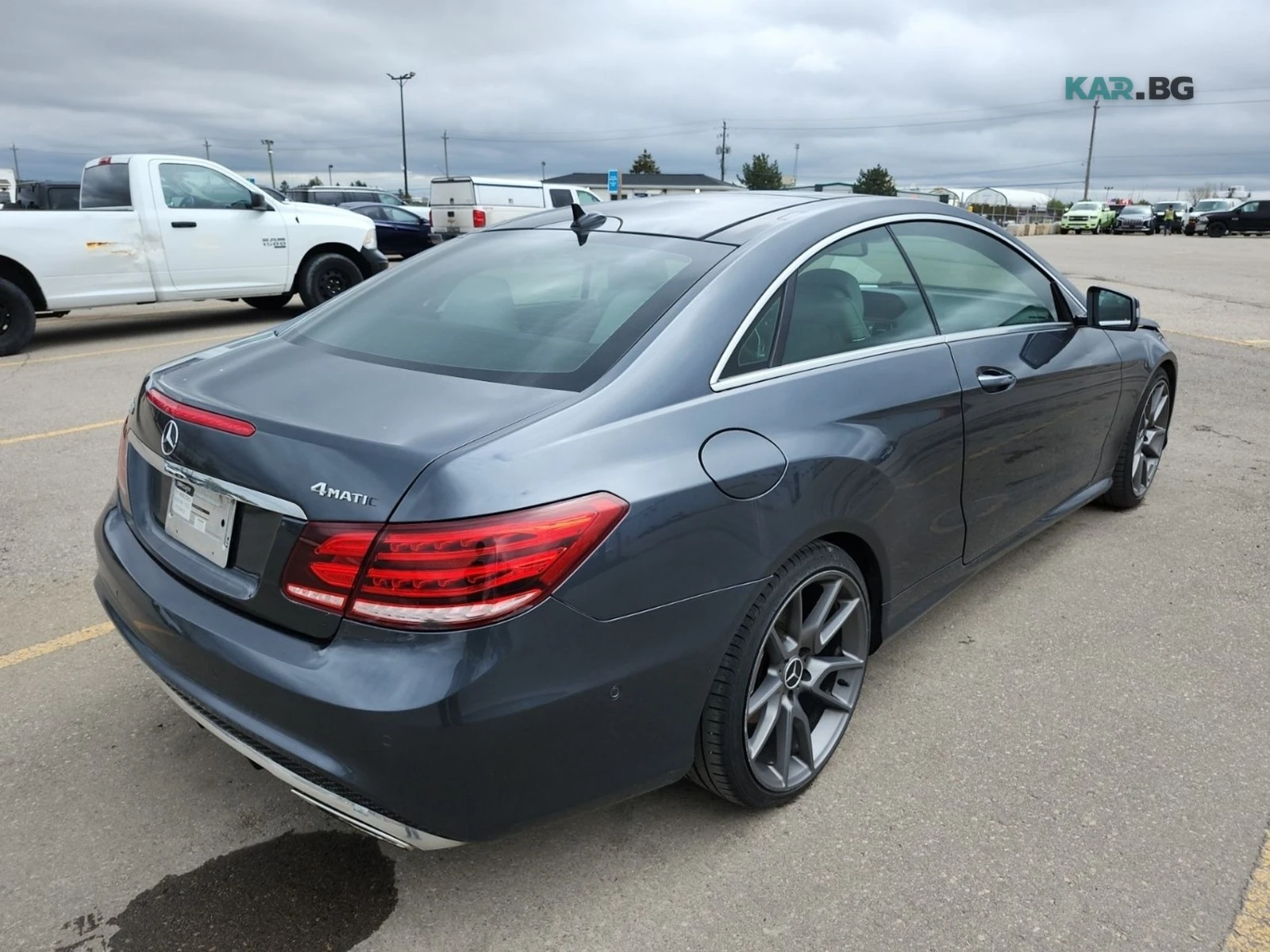 Mercedes-Benz E 400 4matic * AвтоКредит* (ЦЕНА ДО БГ), снимка 3 - Автомобили и джипове - 54765543