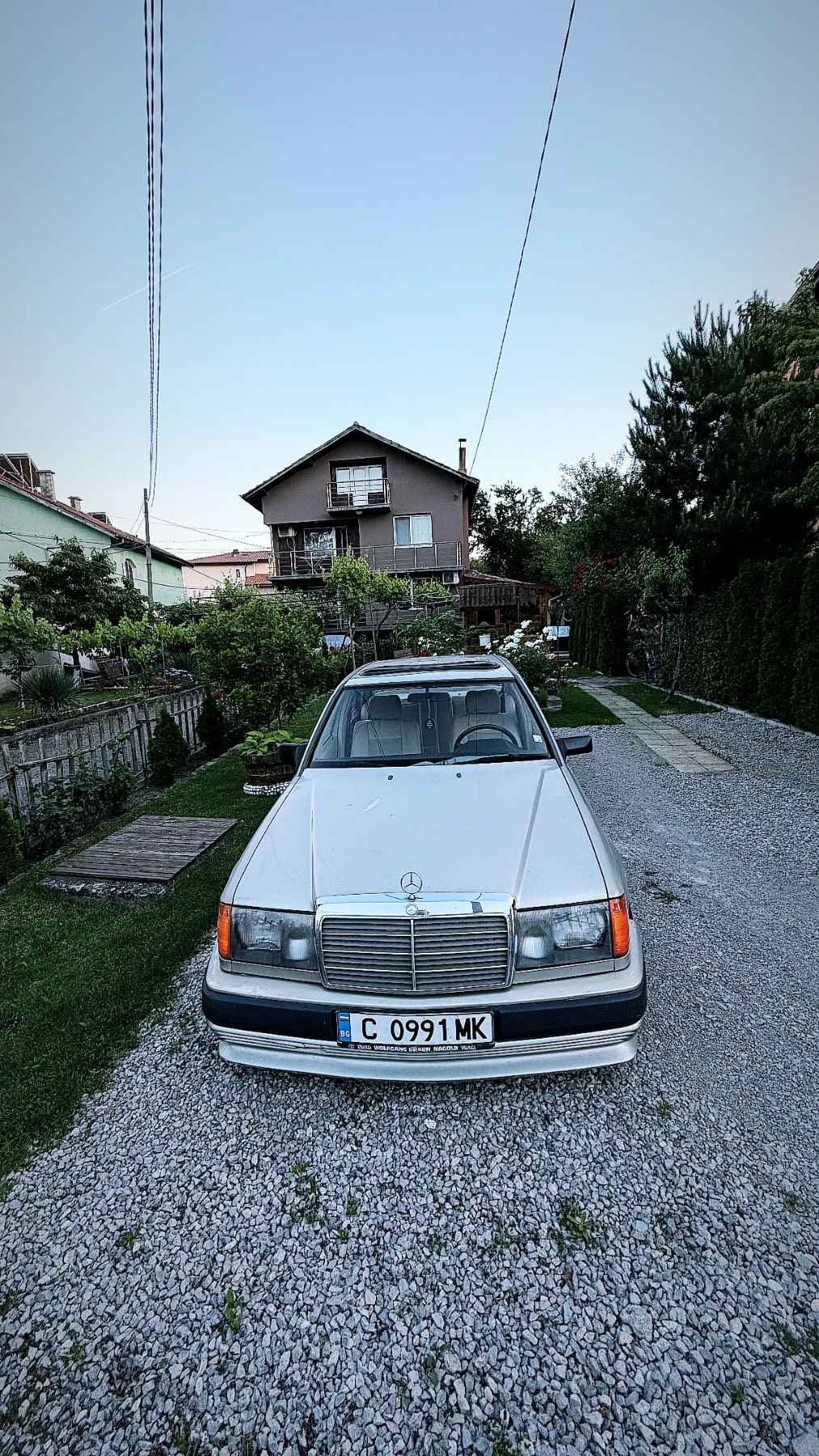 Mercedes-Benz 124 230Е, снимка 2 - Автомобили и джипове - 54839940