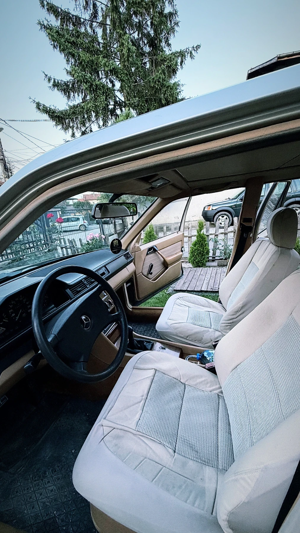 Mercedes-Benz 124 230Е, снимка 14 - Автомобили и джипове - 54839940