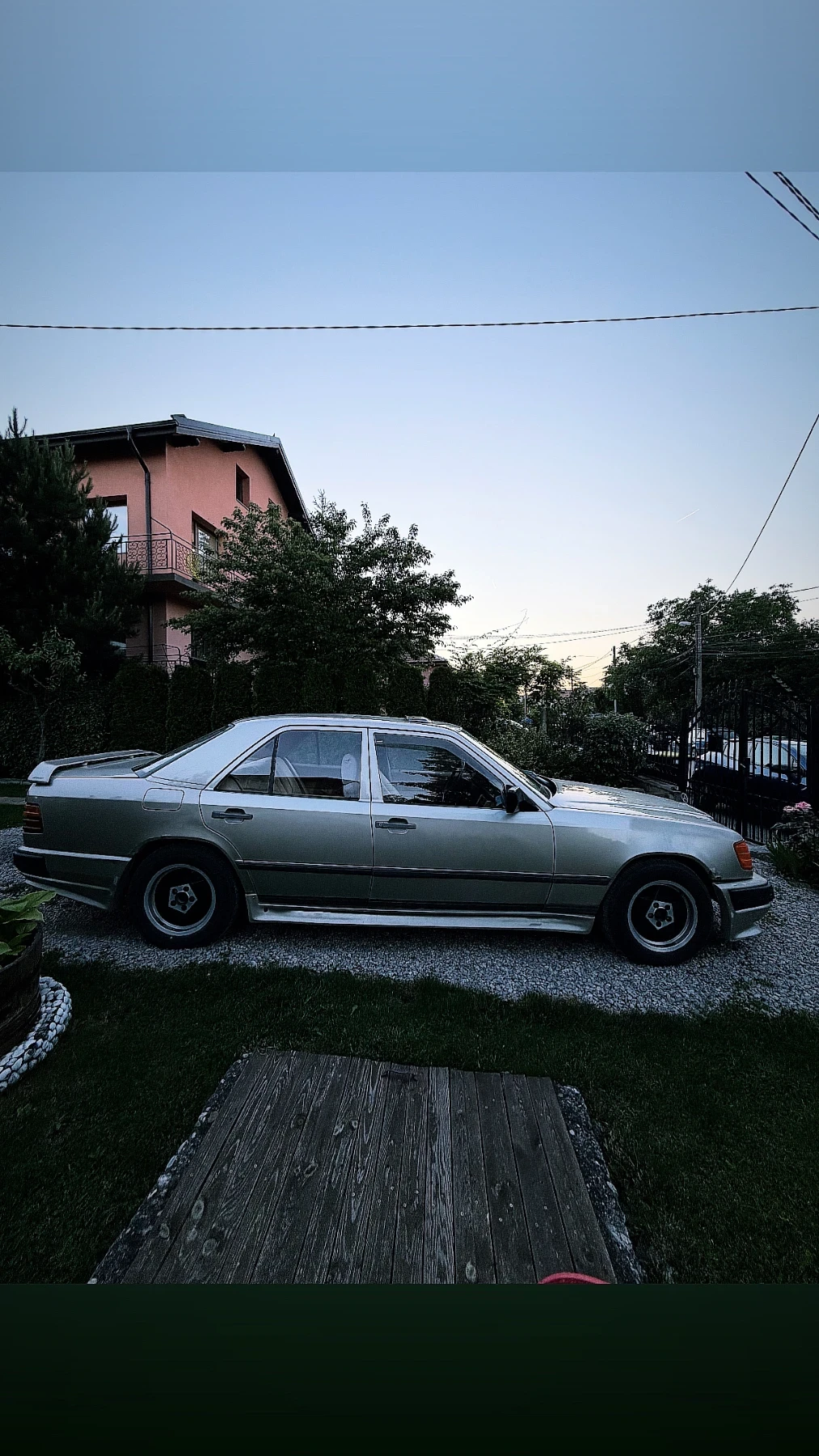 Mercedes-Benz 124 230Е, снимка 6 - Автомобили и джипове - 54839940