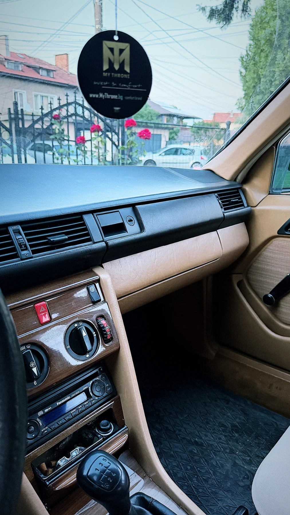 Mercedes-Benz 124 230Е, снимка 11 - Автомобили и джипове - 54839940