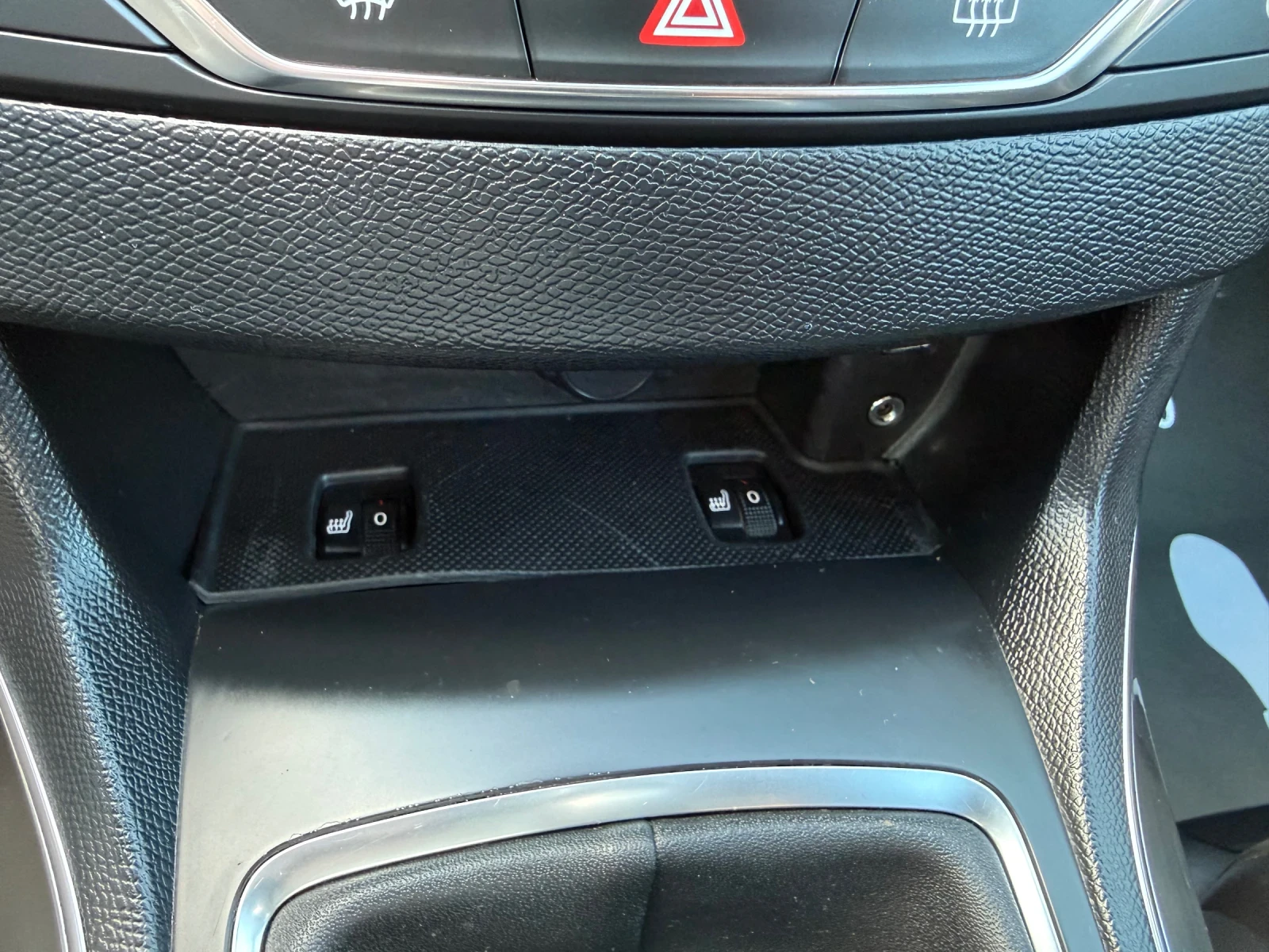 Peugeot 308 2.0HDI 150HP AUTOMATIC!!!, снимка 11 - Автомобили и джипове - 54864109