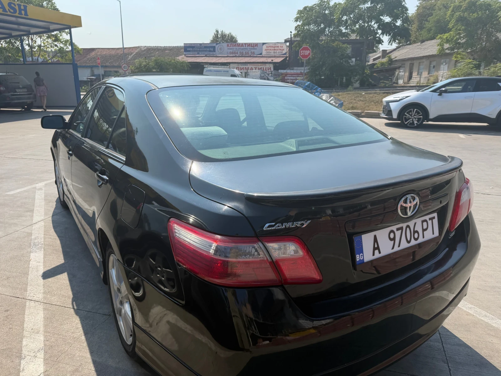 Toyota Camry SE 74000КМ, снимка 4 - Автомобили и джипове - 56123929