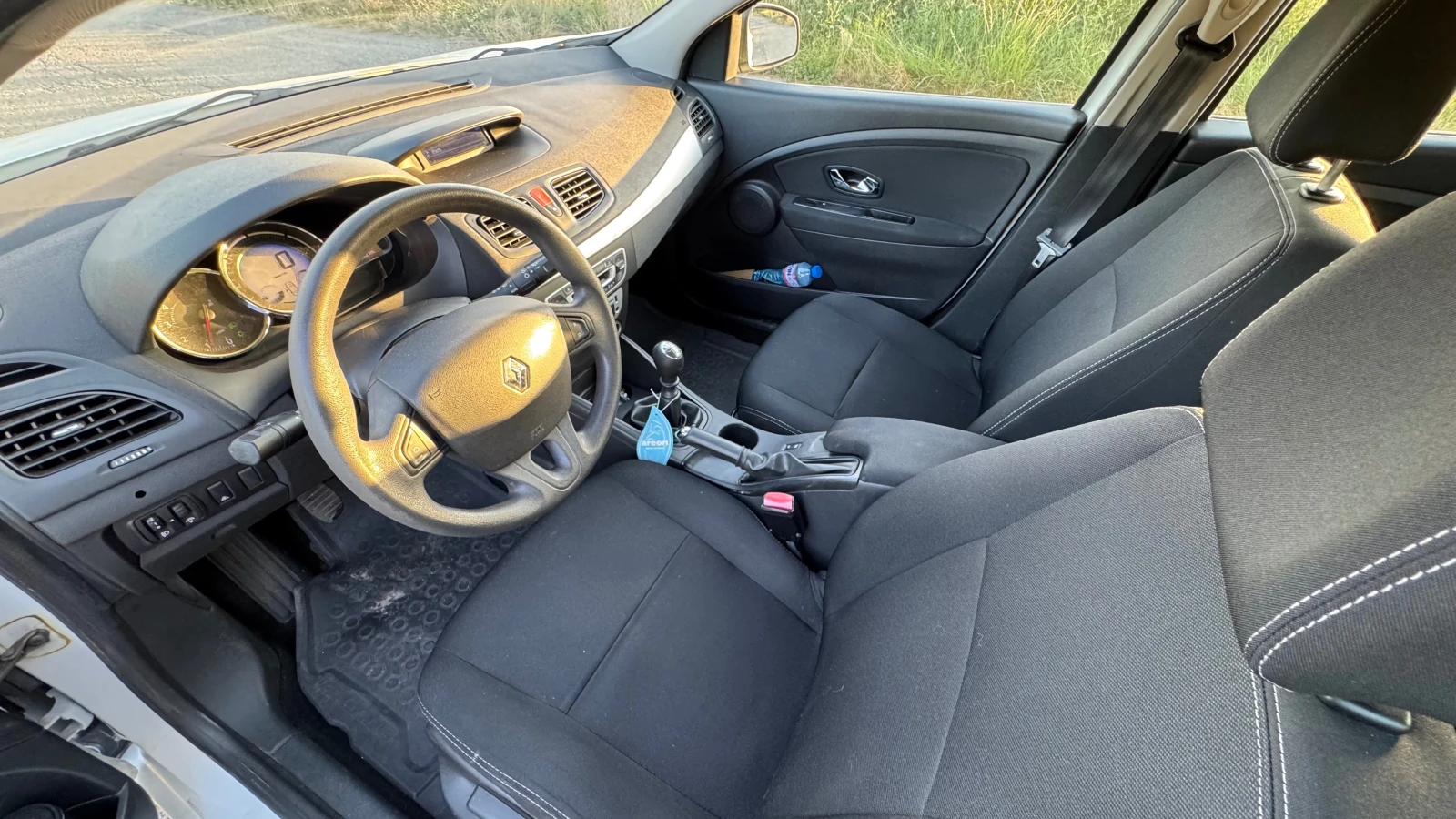Renault Megane, снимка 10 - Автомобили и джипове - 55104487