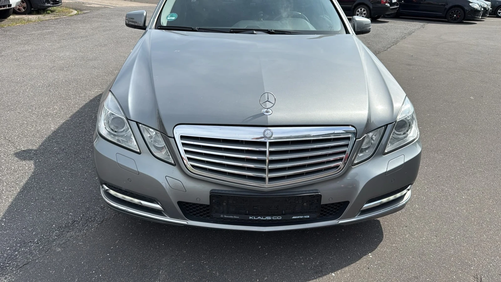 Mercedes-Benz E 220, снимка 4 - Автомобили и джипове - 55106032