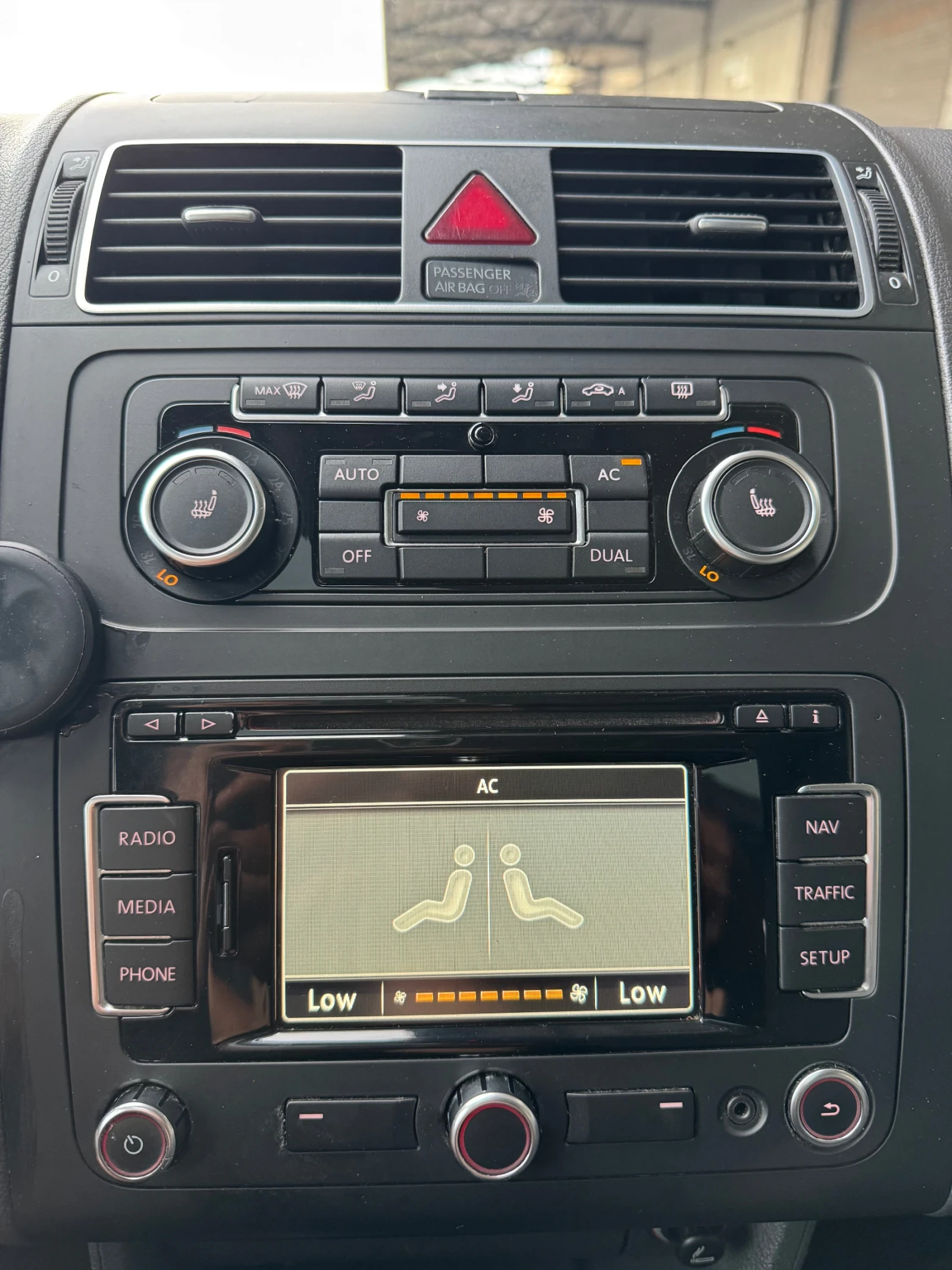 VW Touran, снимка 7 - Автомобили и джипове - 55271796