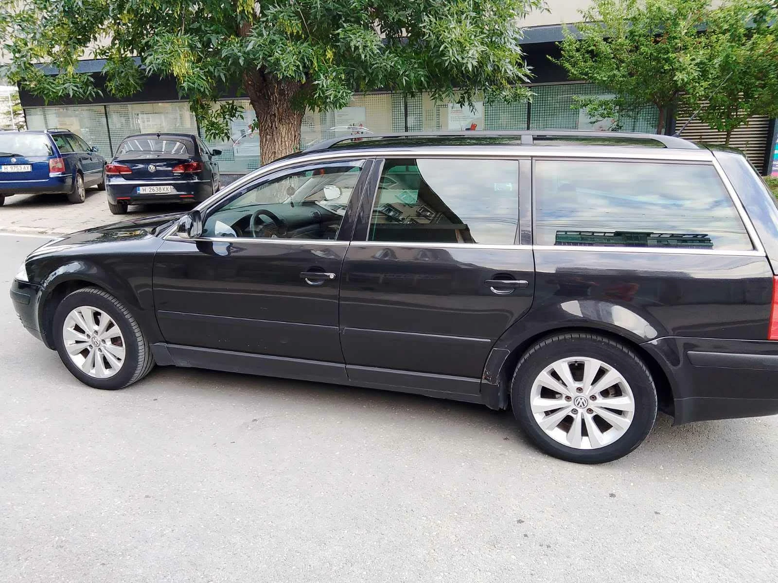 VW Passat 1.9 TDI, снимка 2 - Автомобили и джипове - 55367534