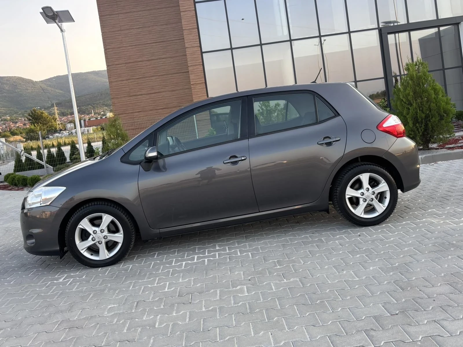 Toyota Auris 2.0D4d/126ks/Навигация/Камера/Евро5/Германия, снимка 7 - Автомобили и джипове - 55467274