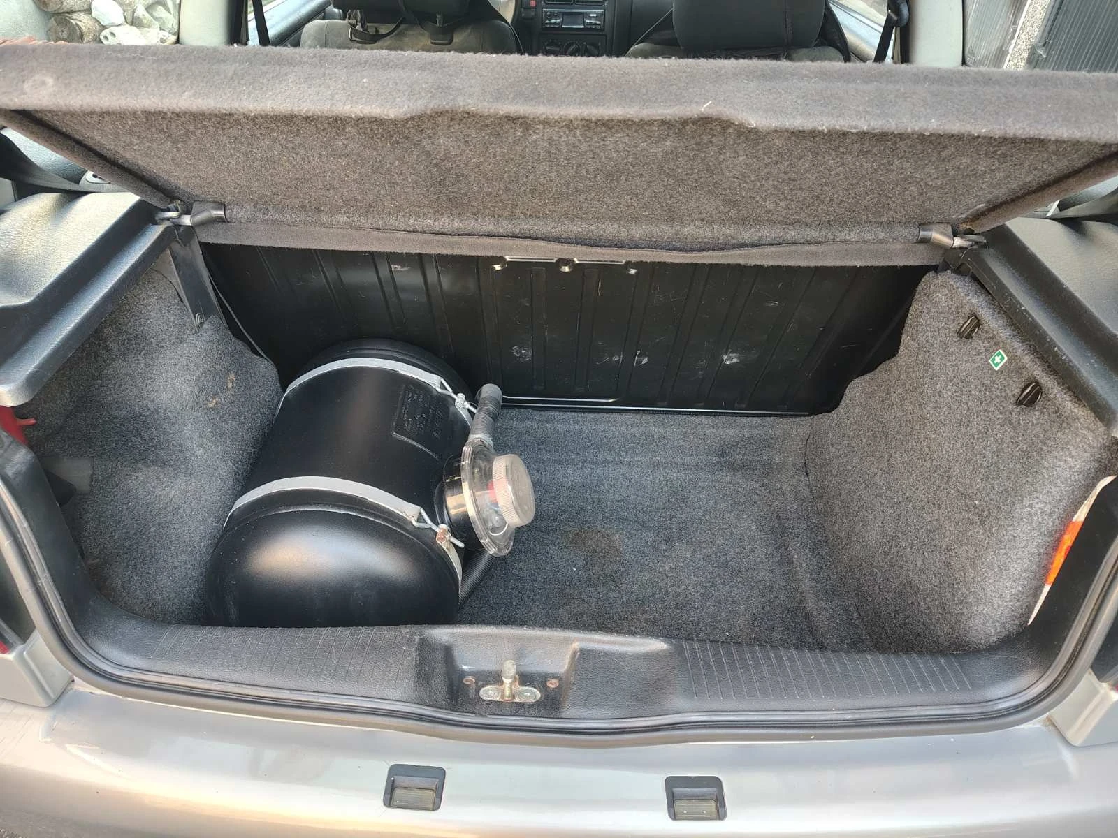VW Polo, снимка 7 - Автомобили и джипове - 55486439