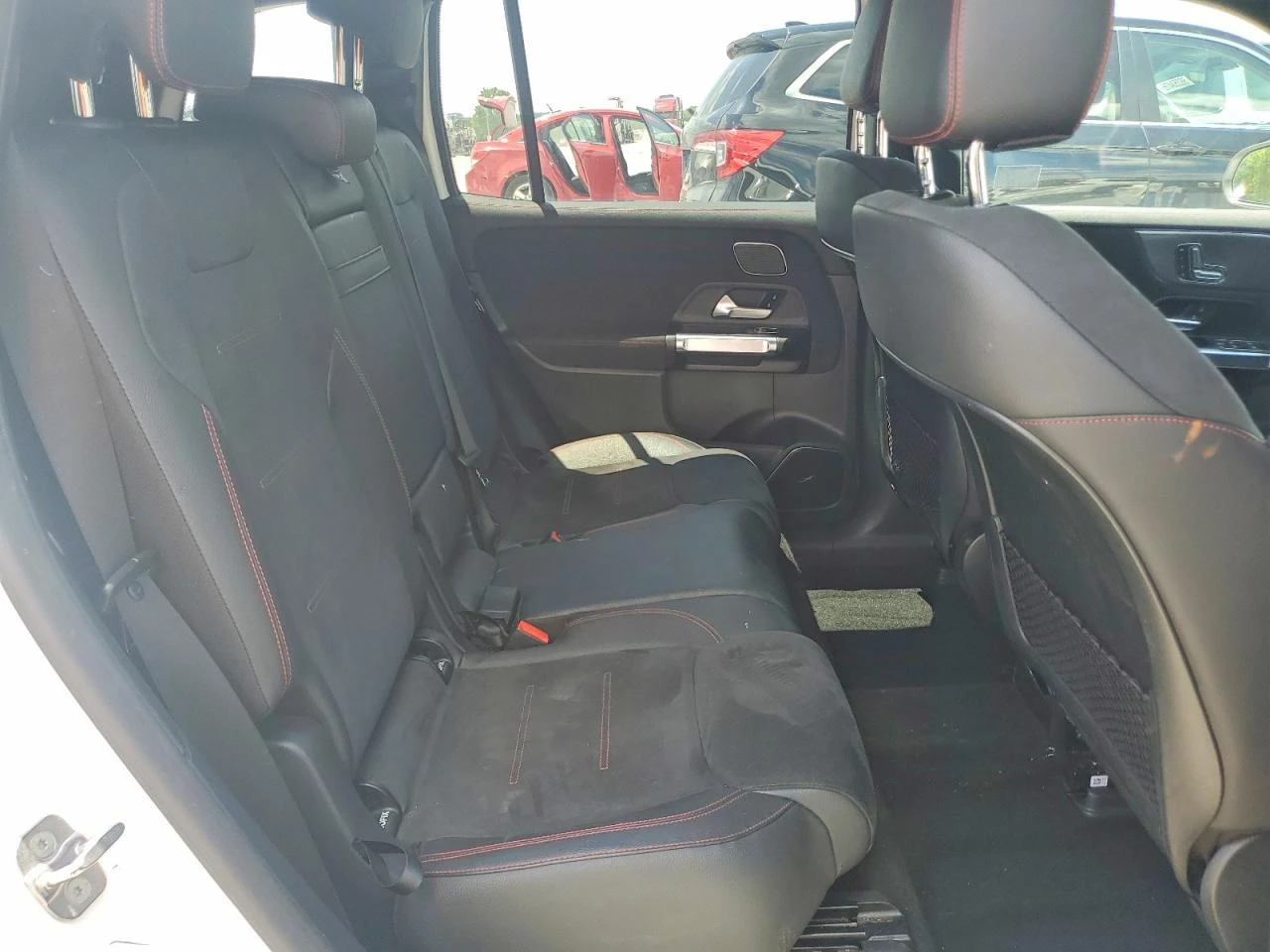 Mercedes-Benz EQB 300* 4MATIC* AMG-LINE* ПОДГРЕВ* 360* , снимка 10 - Автомобили и джипове - 55529787