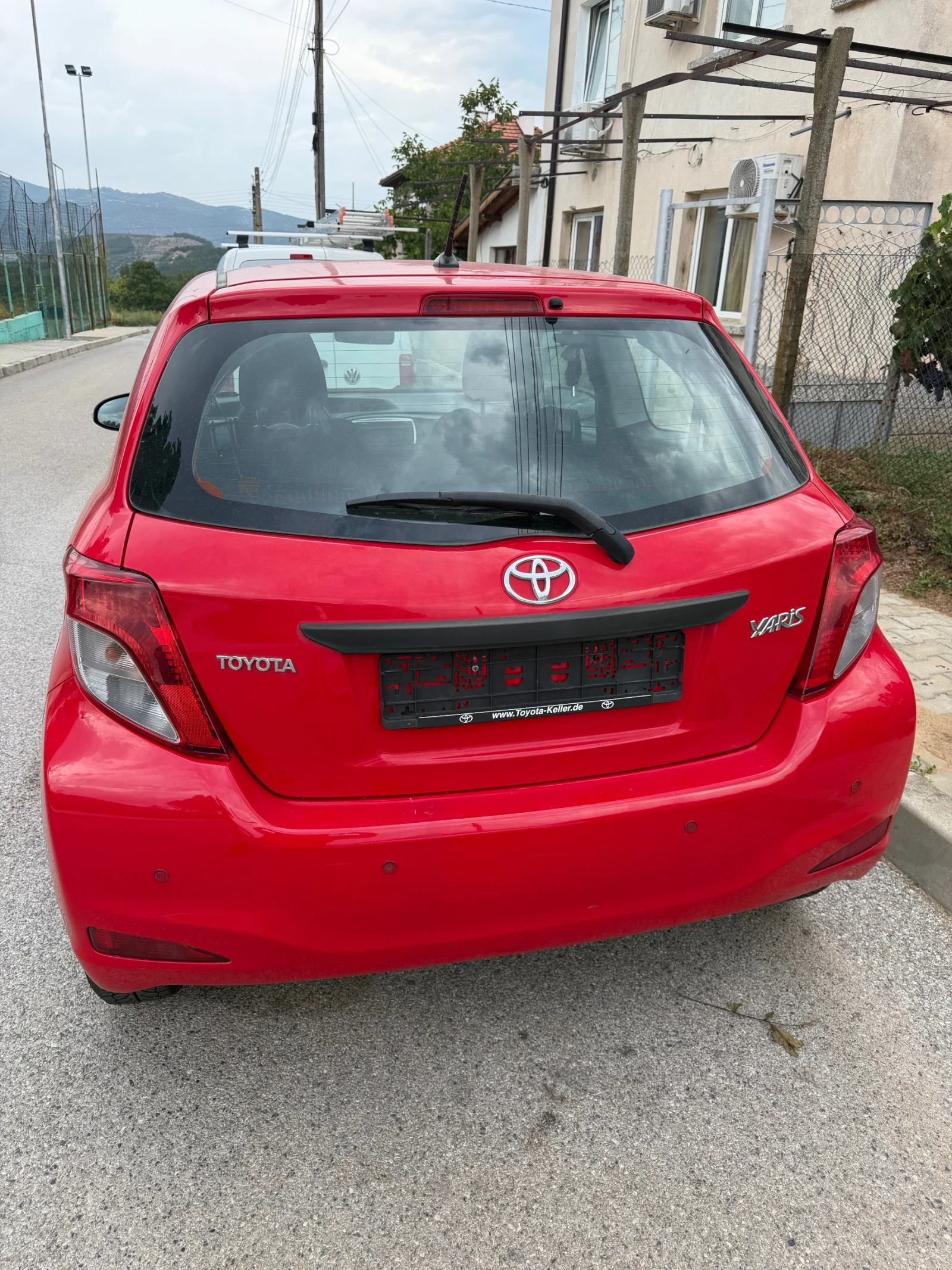 Toyota Yaris Toyota Yaris Бензин 1.0, снимка 3 - Автомобили и джипове - 56131651