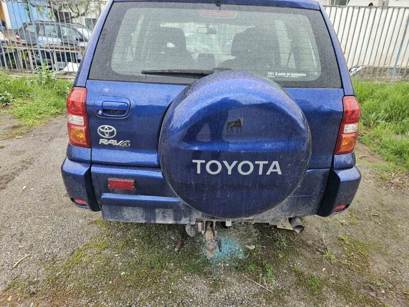 Toyota Rav4 2.0 d4d, снимка 7 - Автомобили и джипове - 46070227