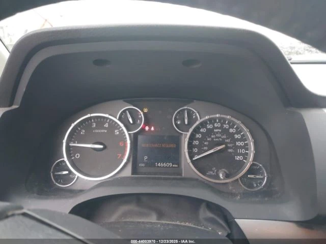 Toyota Tundra PLATINUM 5.7L V8 - изображение 9