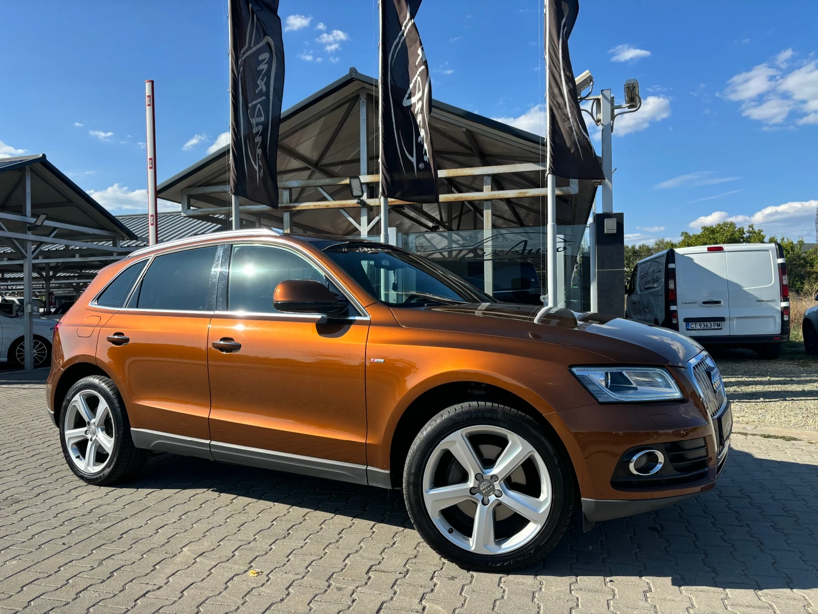 Audi Q5 3.0TDI#S-LINE#4x4#PANORAMA#KEYLESS#CAMERA - изображение 2