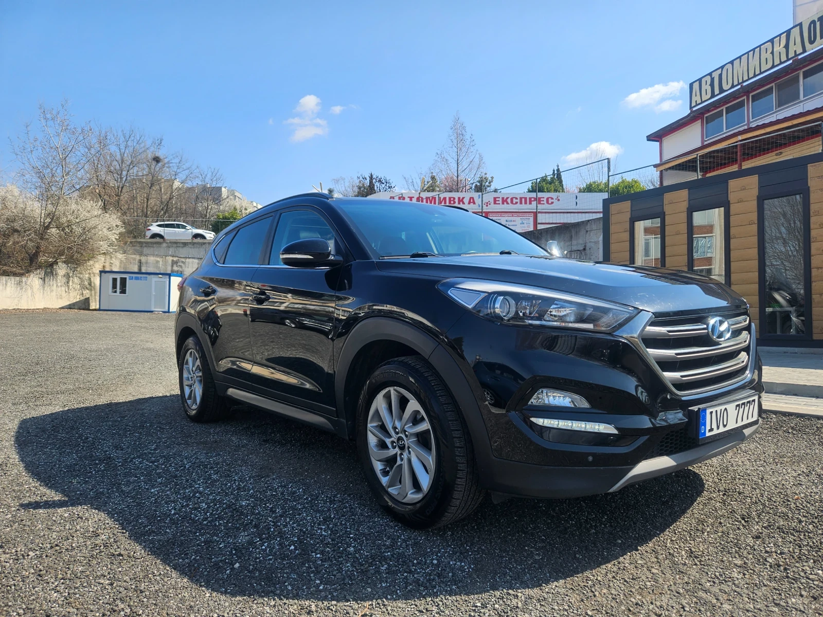 Hyundai Tucson 1.7CDTI Full Extri, снимка 7 - Автомобили и джипове - 52280902