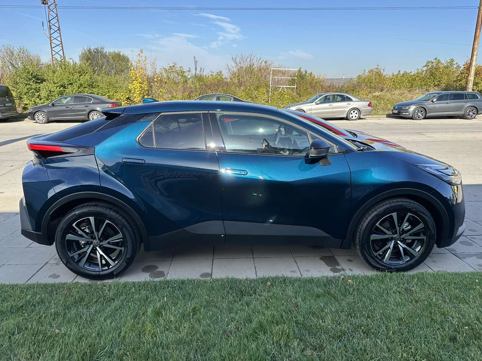 Toyota C-HR 1.8 HEV Club - изображение 7
