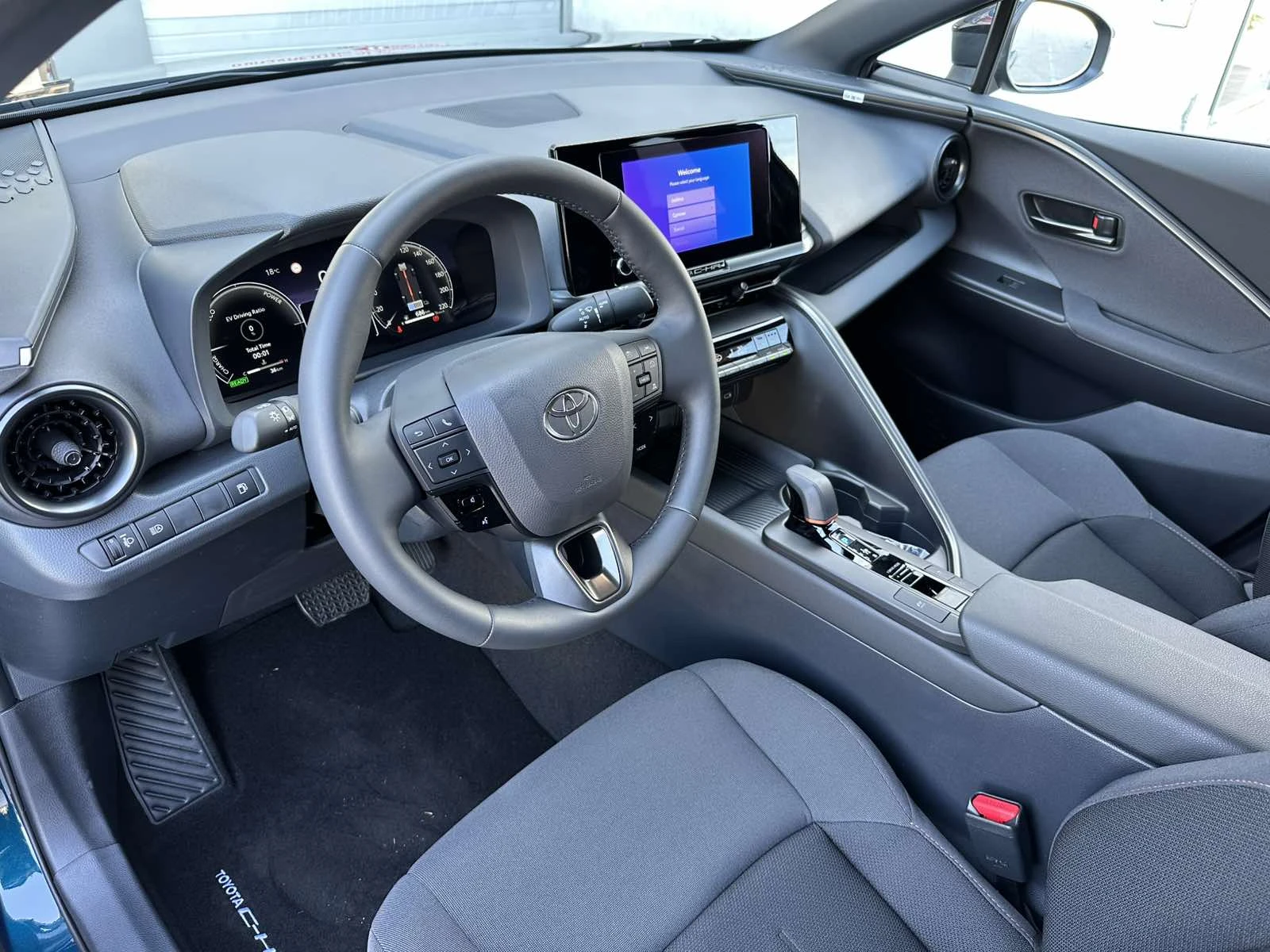 Toyota C-HR 1.8 HEV Club - изображение 9