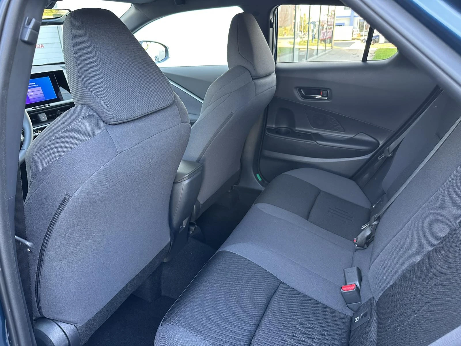 Toyota C-HR 1.8 HEV Club | Mobile.bg   13