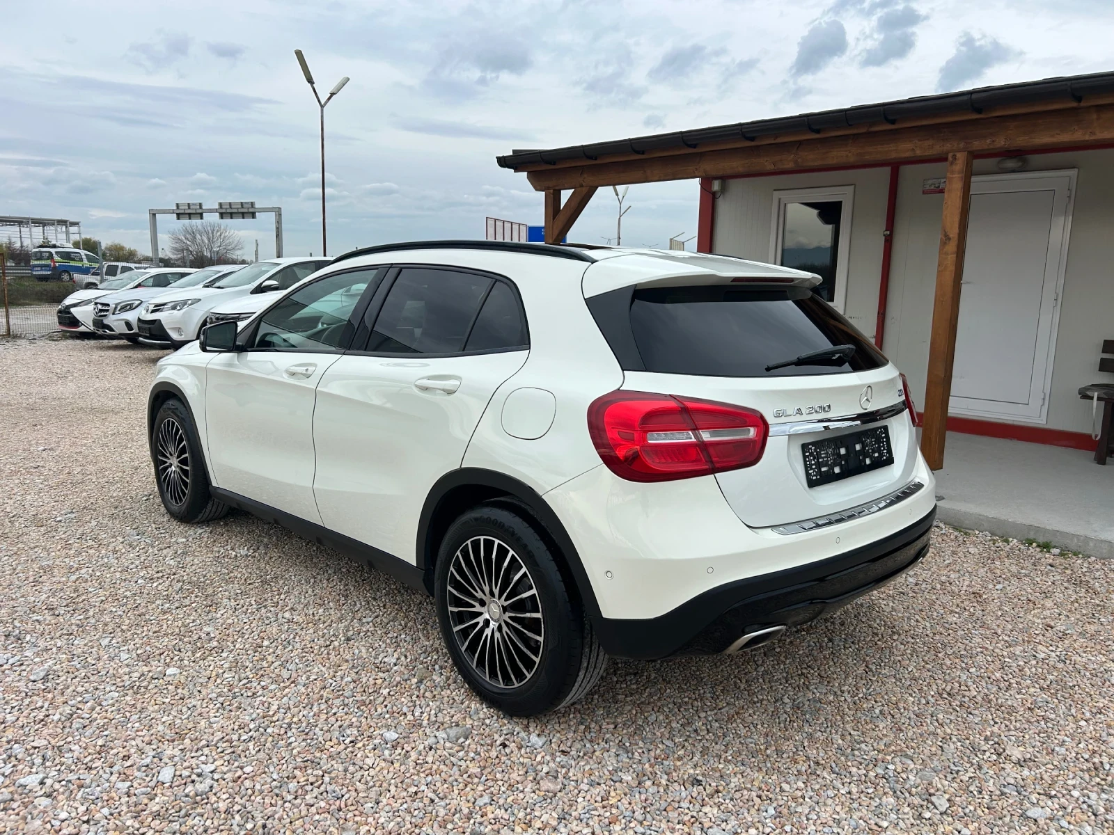 Mercedes-Benz GLA 200 * 2.2CDI* 136к.с* Панорама* Камера* LED*  - изображение 3