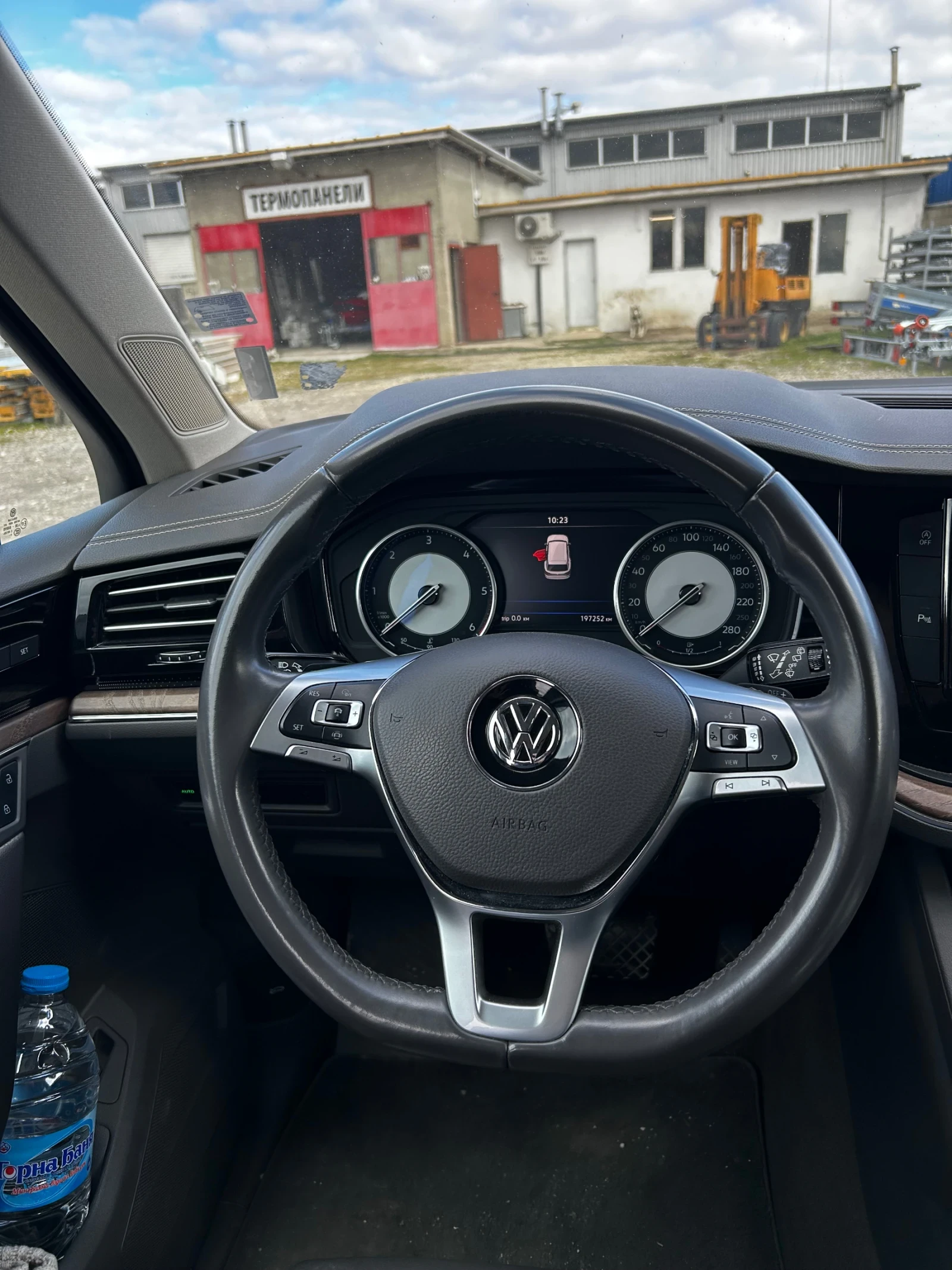 VW Touareg, снимка 5 - Автомобили и джипове - 53654724