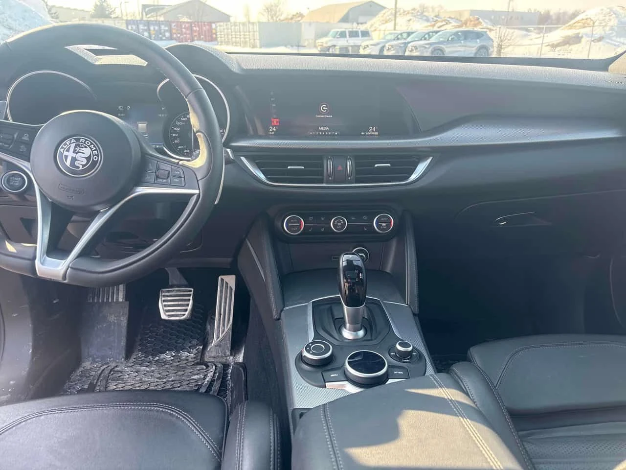 Alfa Romeo Stelvio * Ti Sport * KEYLESS* ПАНО* ПОДГРЕВ*  - изображение 9