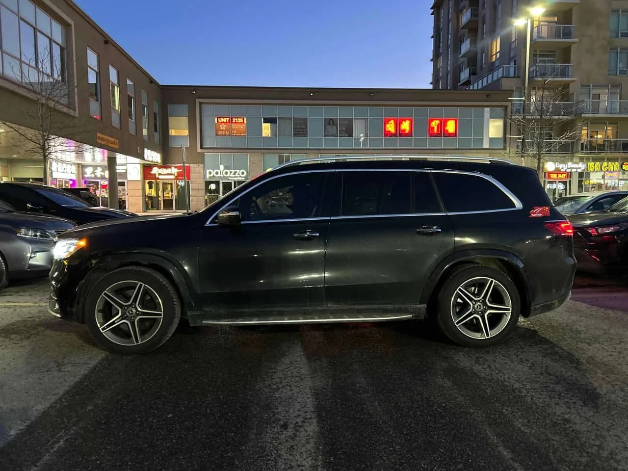 Mercedes-Benz GLS 450 CARFAX/360/DIS/PANO/ОБДУХВАНЕ/HUD, снимка 3 - Автомобили и джипове - 53982734