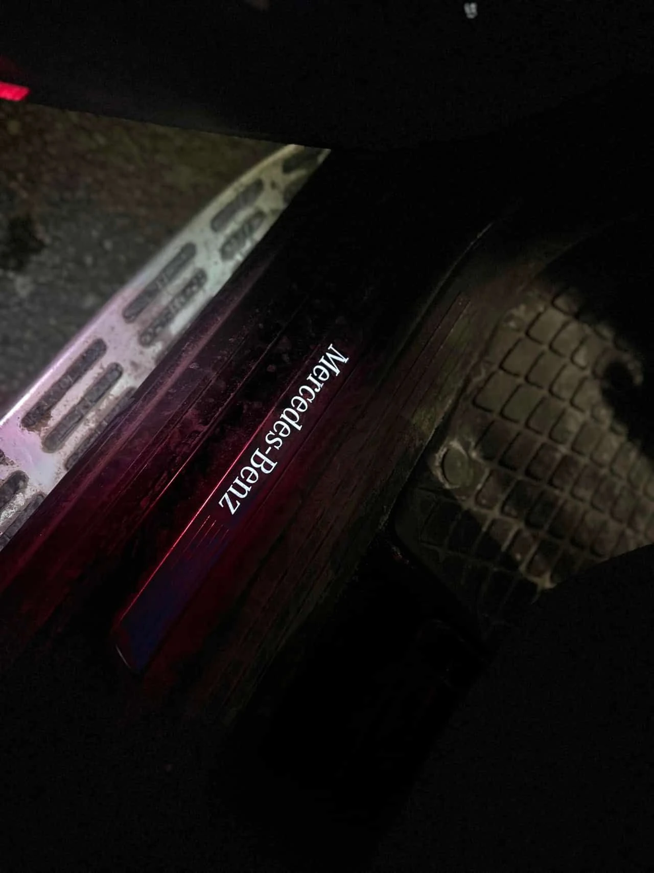 Mercedes-Benz GLS 450 CARFAX/360/DIS/PANO/ОБДУХВАНЕ/HUD, снимка 12 - Автомобили и джипове - 53982734