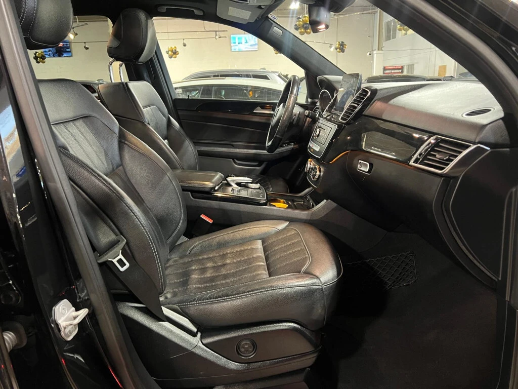 Mercedes-Benz GLE 400 HARMAN KARDON/360/PANO/ФИКСИРАНА ЦЕНА ДО БГ, снимка 11 - Автомобили и джипове - 54137444