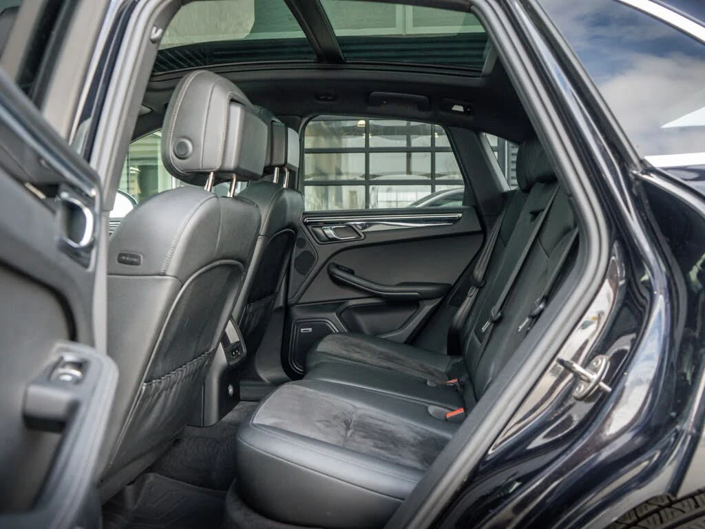 Porsche Macan S* BOSE* PANORAMA* ПОДГРЕВ* КАМЕРА* КРАЙНА ЦЕНА* , снимка 15 - Автомобили и джипове - 54379729