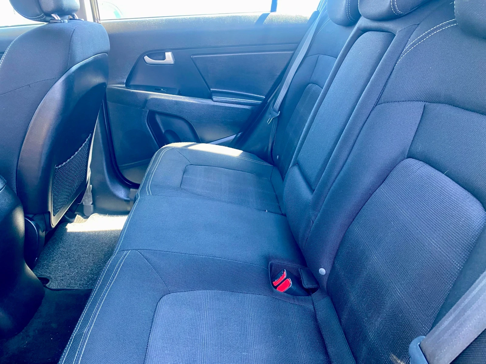 Kia Sportage, снимка 8 - Автомобили и джипове - 54440615