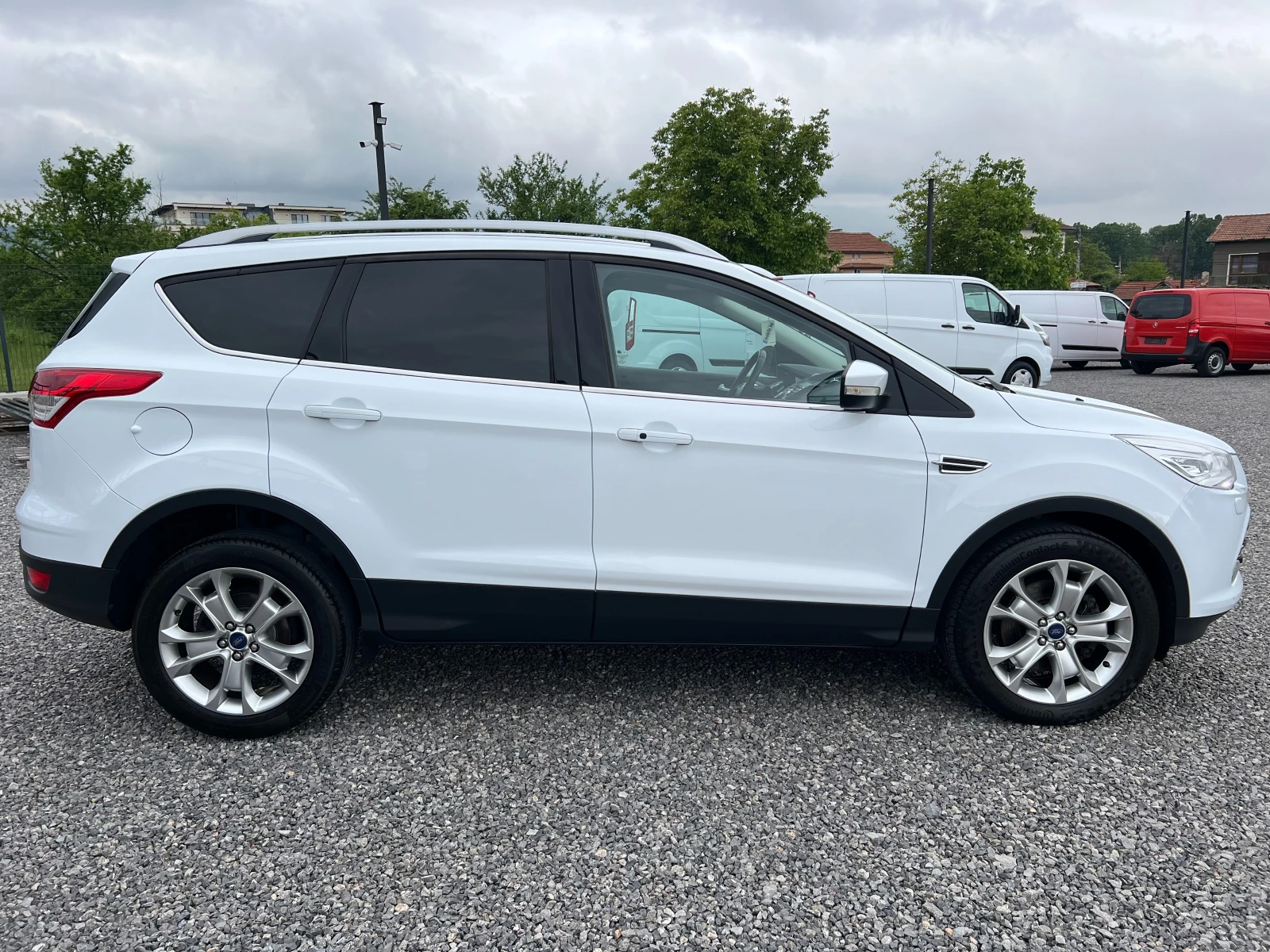 Ford Kuga 2.0TDCi 4x4 163k.c./ПАНОРАМА/КОЖА/НАВИ/TITANIUM/, снимка 5 - Автомобили и джипове - 54648642