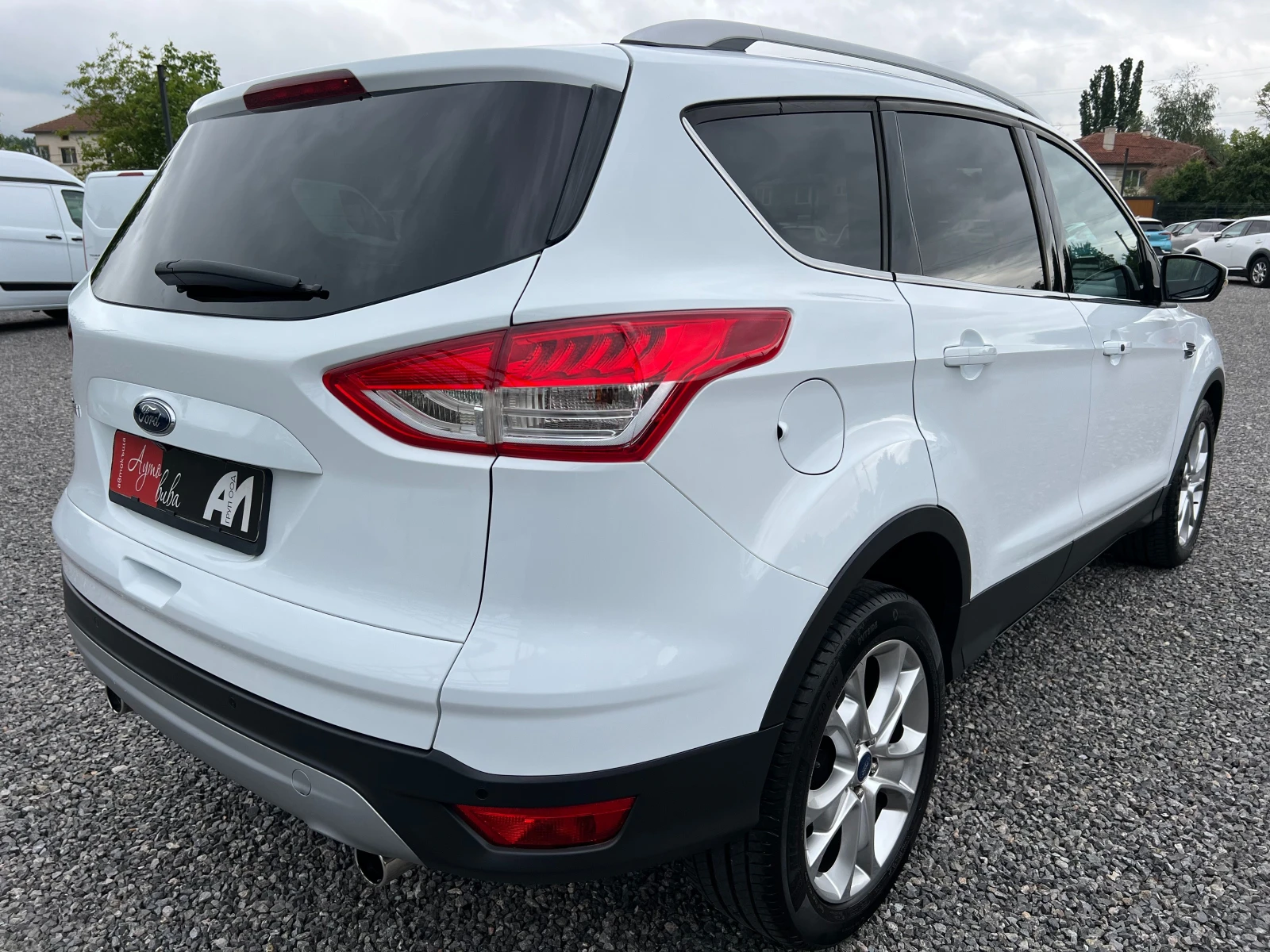 Ford Kuga 2.0TDCi 4x4 163k.c./ПАНОРАМА/КОЖА/НАВИ/TITANIUM/, снимка 4 - Автомобили и джипове - 54648642