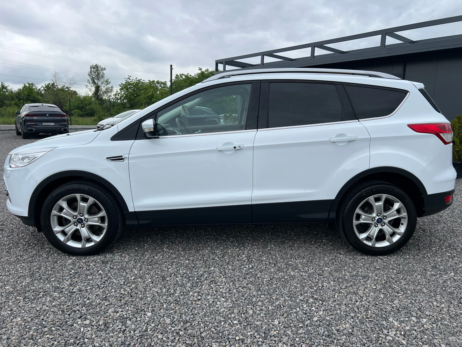 Ford Kuga 2.0TDCi 4x4 163k.c./ПАНОРАМА/КОЖА/НАВИ/TITANIUM/, снимка 2 - Автомобили и джипове - 54648642