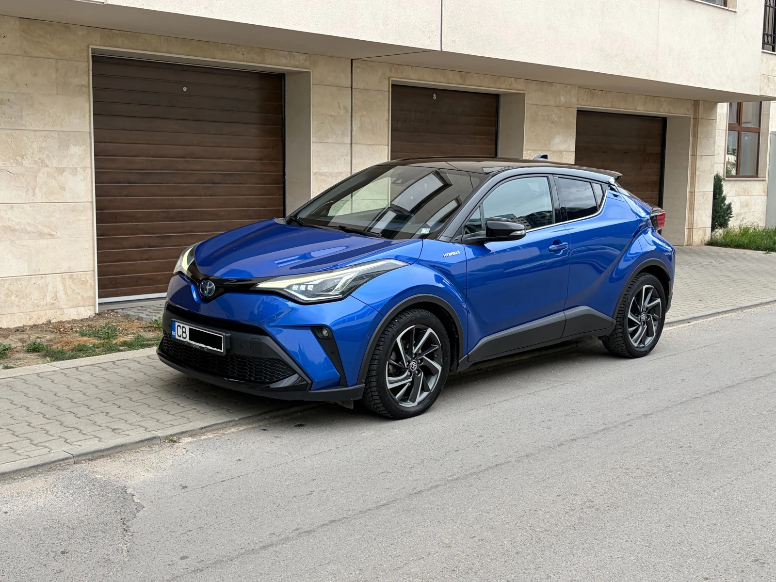Toyota C-HR 1.8Hybrid e-CVT Classy- в Гаранция