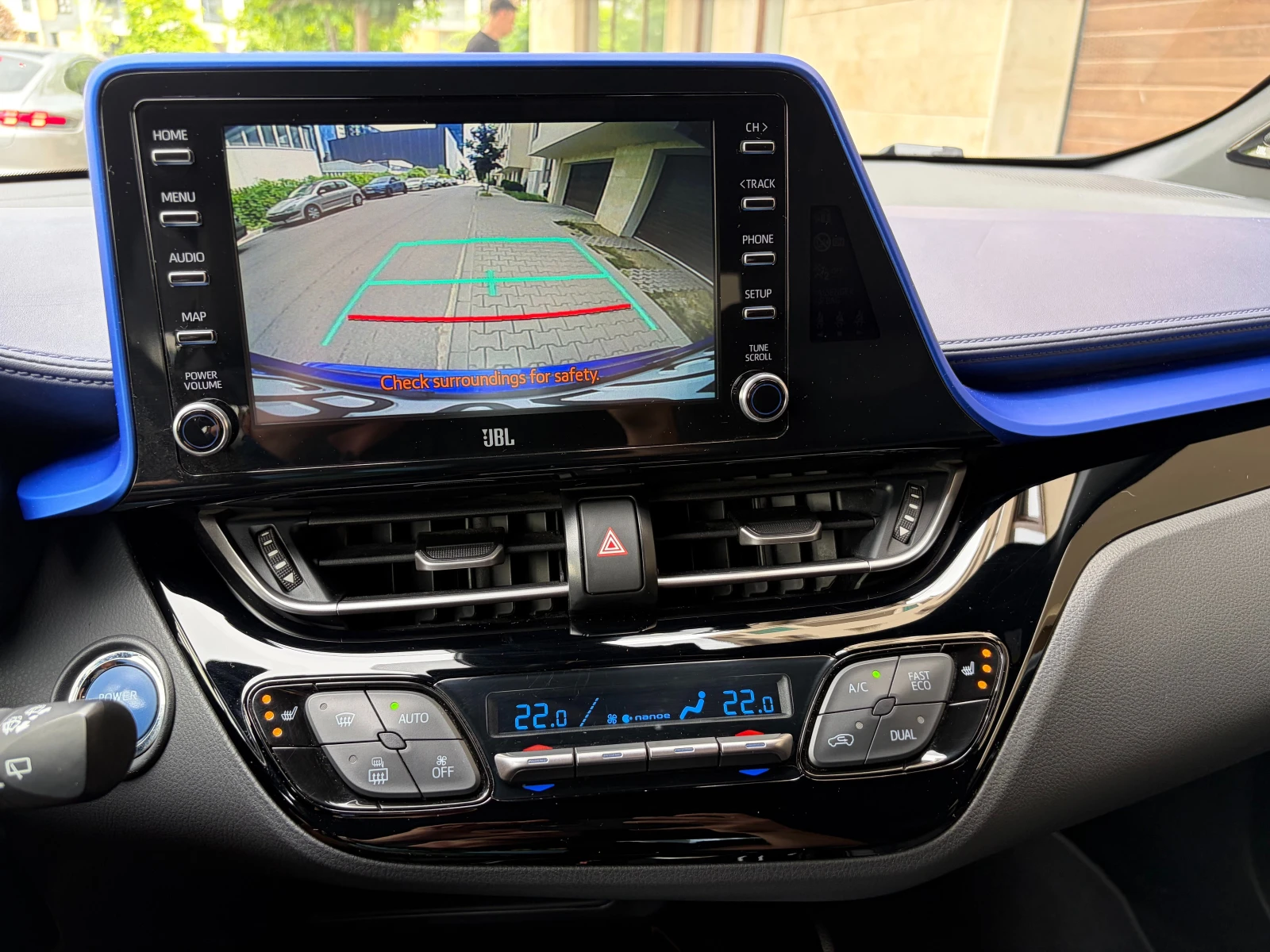 Toyota C-HR 1.8Hybrid e-CVT Classy Facelift- в Гаранция, снимка 13 - Автомобили и джипове - 54873646