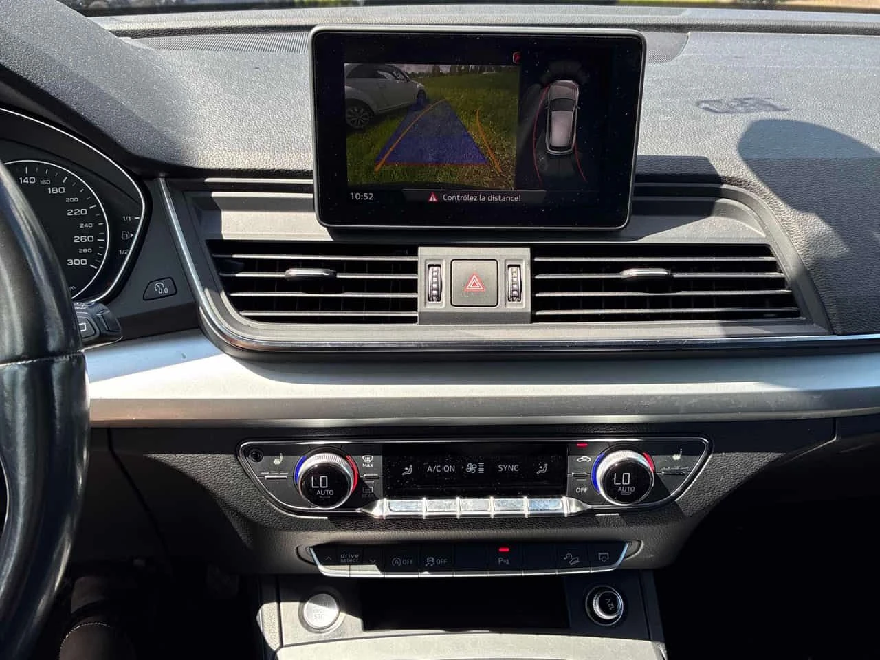 Audi Q5 * Komfort * ГЛАВНО ПРЕДСТАВИТЕЛСТВО НА AUDI* , снимка 9 - Автомобили и джипове - 55045166